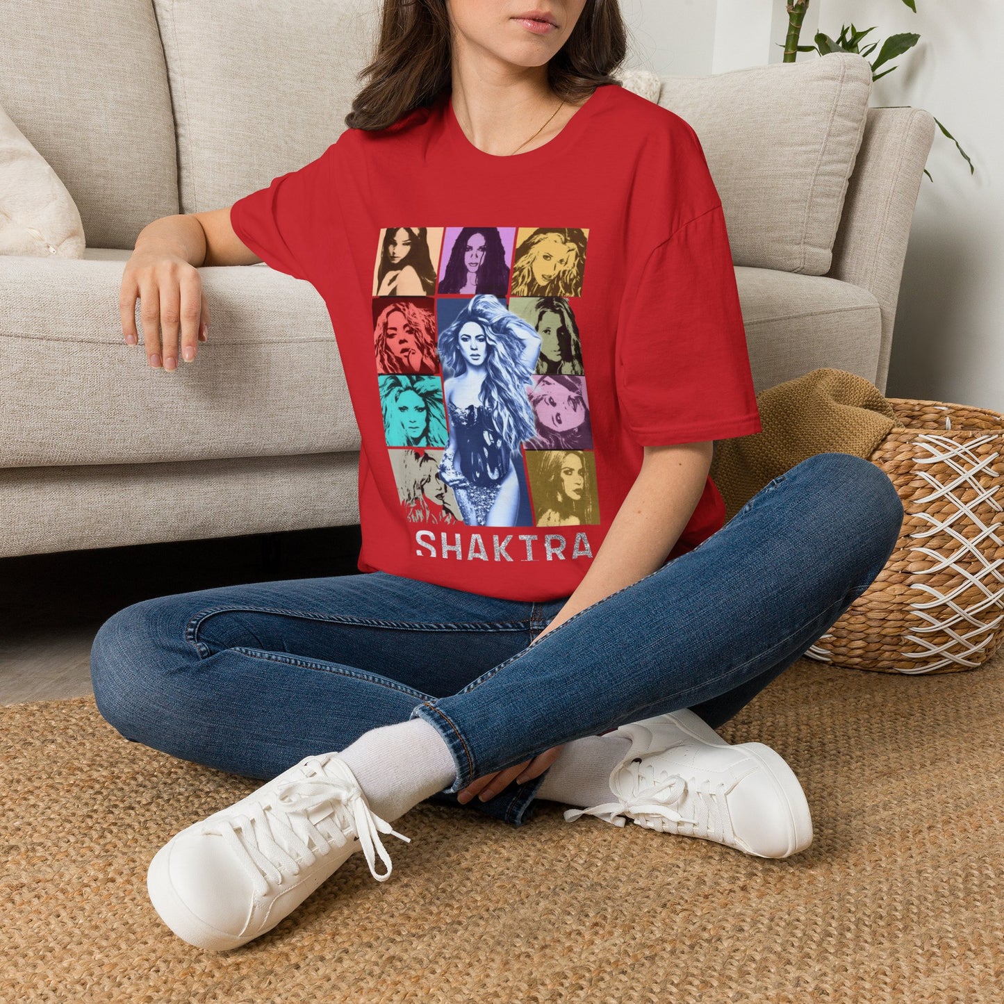 Camiseta Diosa del Pop Art — Camiseta con Retrato de Shakta Colorido