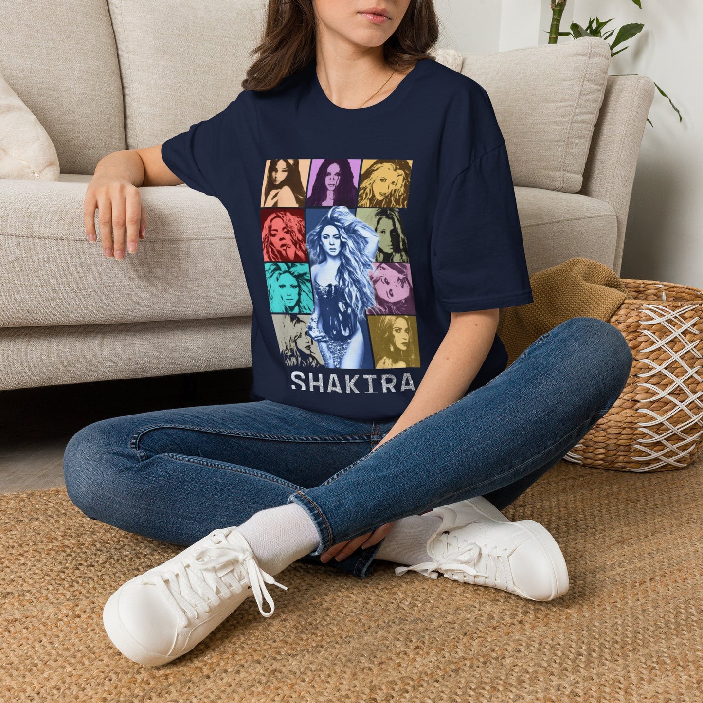 Camiseta Diosa del Pop Art — Camiseta con Retrato de Shakta Colorido